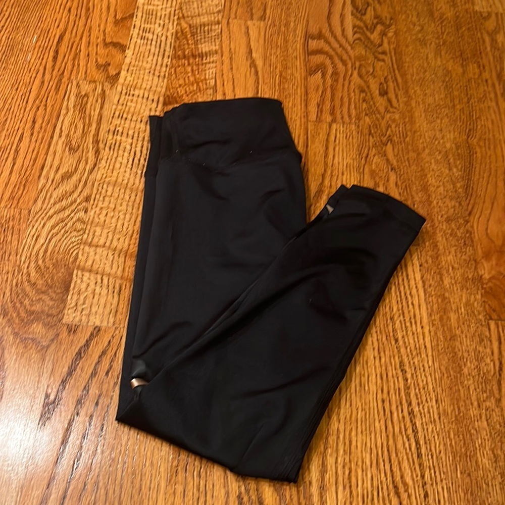 Style Reform Woman’s Black Striped Leggings Size XS